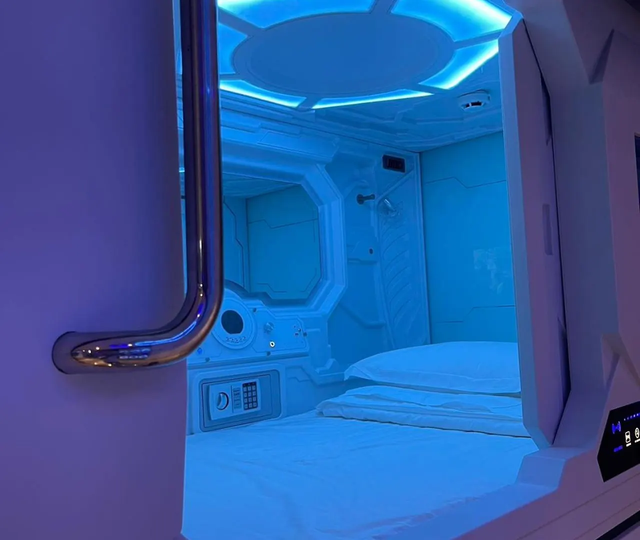 Kapslový hotel Jianpuke Space Capsule Backpacker Hostel Sihanoukville