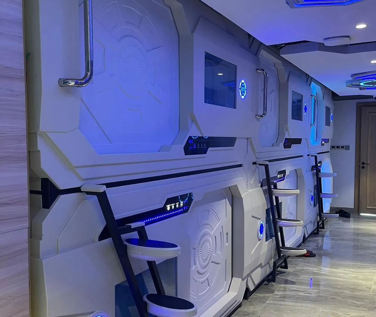 Jianpuke Space Capsule Backpacker Hostel Sihanoukville Cambogia